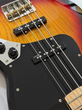 Bajo Harley Benton JB-75 MN SB Vintage Serie