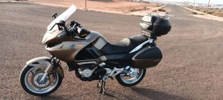 SE VENDE HONDA DEAUVILLE NT700V
