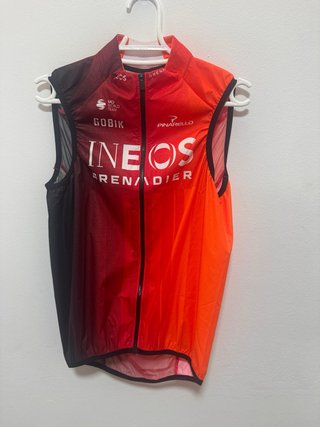 EXCLUSIVO CHALECO GOBIK TEAM INEOS TALLA S