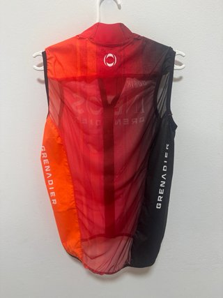 EXCLUSIVO CHALECO GOBIK TEAM INEOS TALLA S