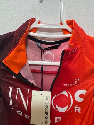 EXCLUSIVO CHALECO GOBIK TEAM INEOS TALLA S