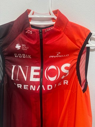 EXCLUSIVO CHALECO GOBIK TEAM INEOS TALLA S
