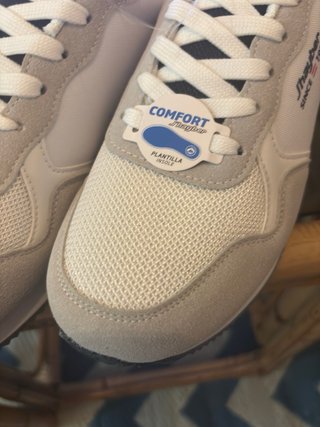 Zapatillas Jhayber casual Blancas y grises t40