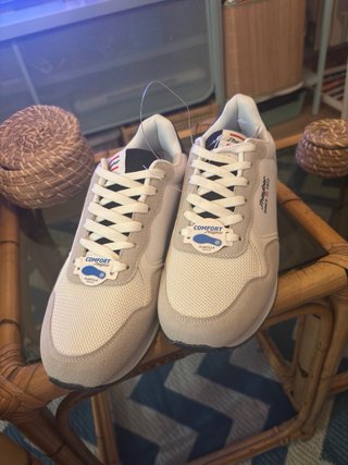 Zapatillas Jhayber casual Blancas y grises t40
