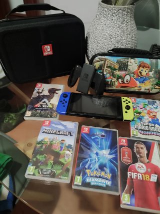 Nintendo Switch + 5 Juegos