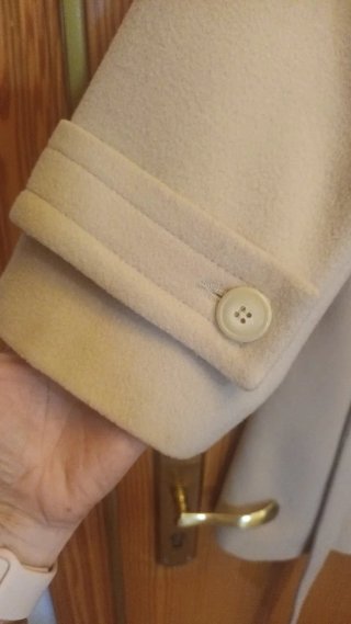 Abrigo de lana beige