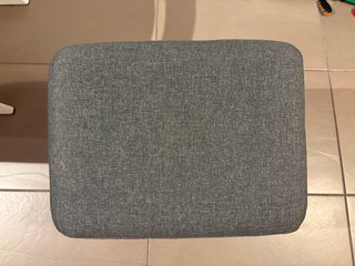 Reposapiés IKEA OMTÄNKSAM tela gris