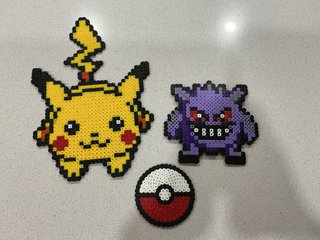 Pack 3 Figuras Hama Pokemon: Pikachu, Gengar, Poké
