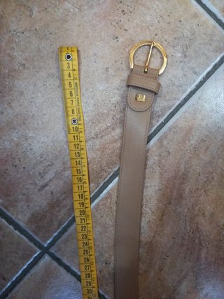 Cinturón beige
