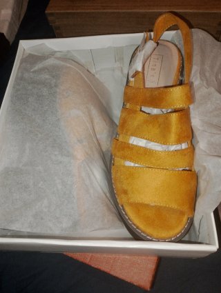 Sandalias de plataforma amarillas