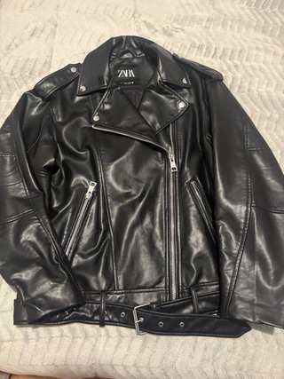 Cazadora Biker Zara Oversize Negra