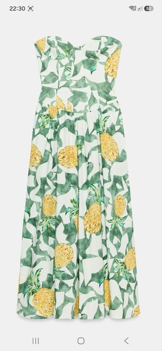 Vestido de verano con estampado de piñas