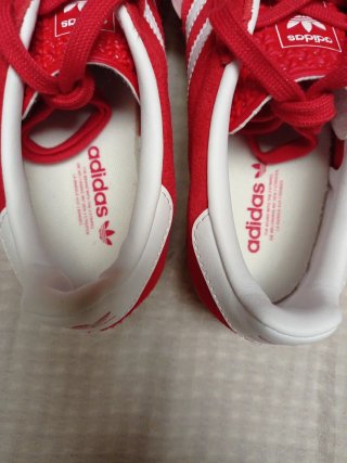 Adidas Gazelle Talla 37 1/3 Rojas