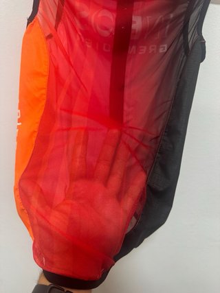 EXCLUSIVO CHALECO GOBIK TEAM INEOS TALLA XS