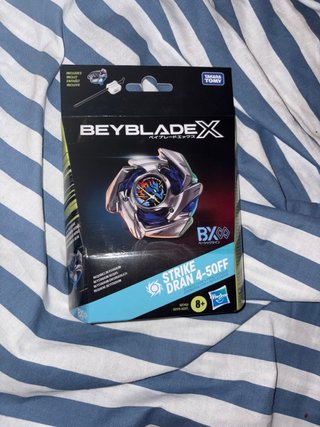 Beyblade X Strike Dran 4-50 FF
