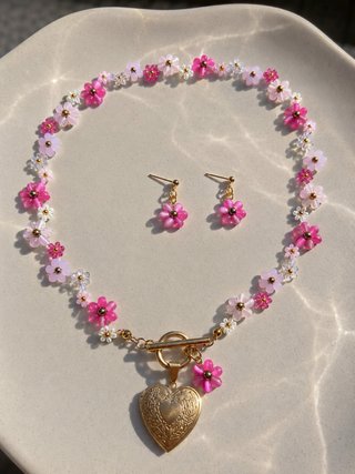 Conjunto artesanal flores collar y pendientes