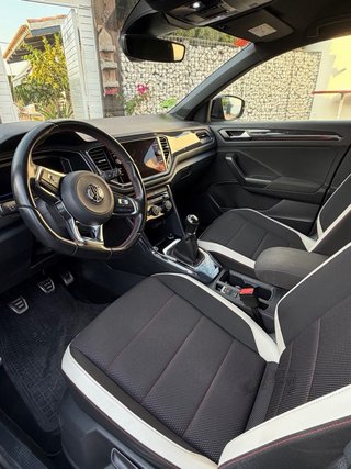 Volkswagen T-Roc 2019