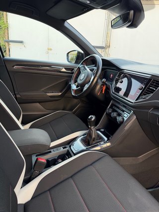 Volkswagen T-Roc 2019