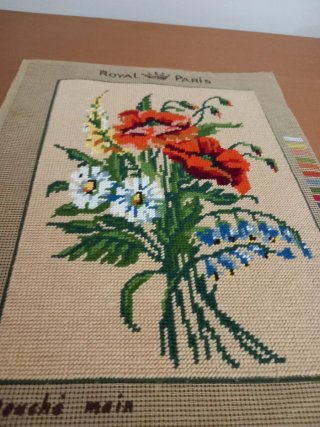 Lote 2 tapices bordados flores