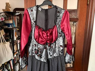 Vestido medieval dama gris y rojo