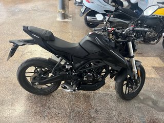 Moto VOGE 125R Negra 5770km