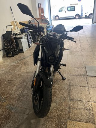 Moto VOGE 125R Negra 5770km