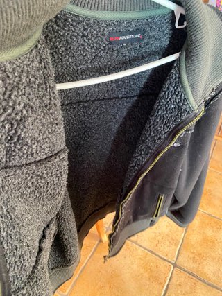 Chaqueta Negra Cuero y Tela
