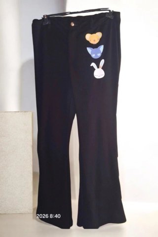 Pantalón negro mujer anime sakura