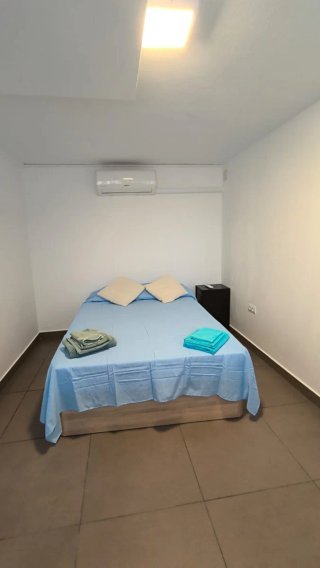 2 locales comerciales reformados a casa 611343262