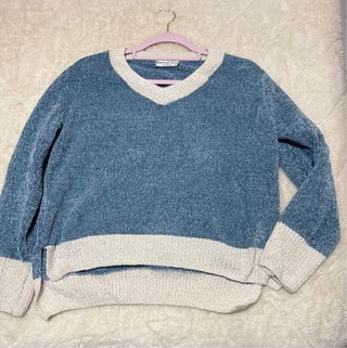 Jersey azul y blanco