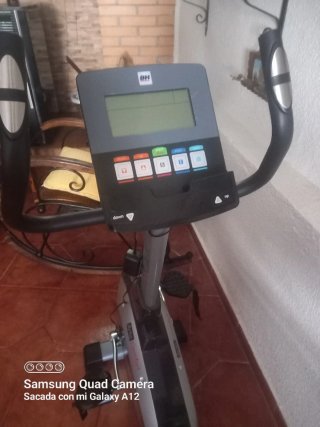 Bicicleta Estática Horizontal BH Artic Comfort