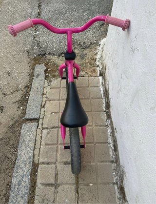 Bicicleta de equilibrio rosa Chicco