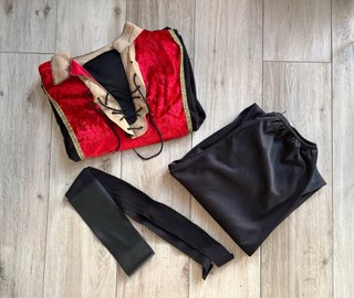 Disfraz medieval rojo y negro talla única