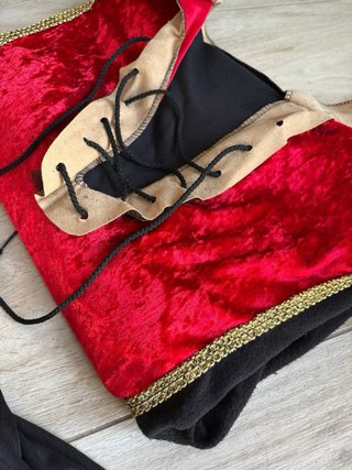 Disfraz medieval rojo y negro talla única
