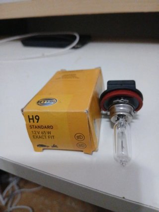 Bombilla H9 HELLA 12V 65W Exact Fit SIN USAR NUEVO
