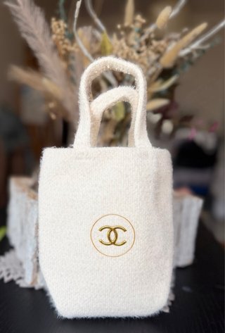 Bolso Chanel Beaute Mini Tote Furry
