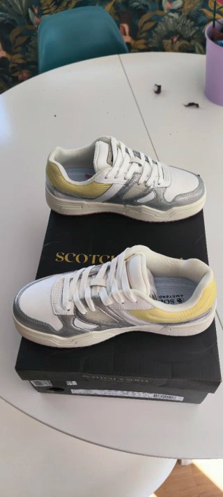Zapatillas Scotch & Soda plateadas y blancas T38