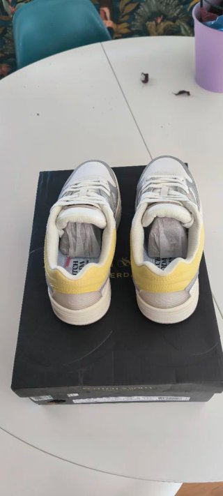 Zapatillas Scotch & Soda plateadas y blancas T38