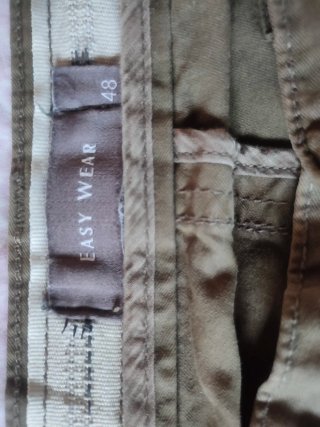 Pantalón cargo caqui