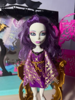 Spectra Vondergeist, 13 deseos. Monster High
