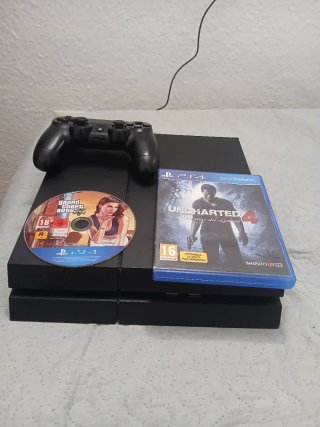 PS4 (PlayStation 4) Negra + Juegos