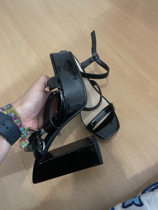 Sandalias Delicious Talla 38 Negras