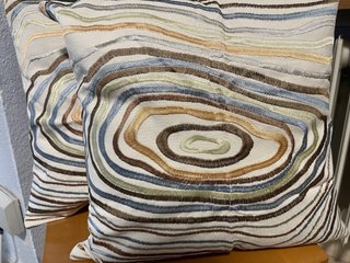 2 Fundas Cojín Bordadas 45x45