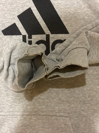 Sudadera gris Adidas con logo