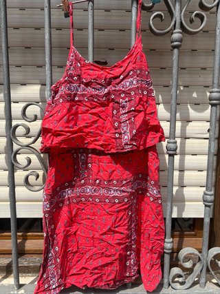 Vestido rojo estampado