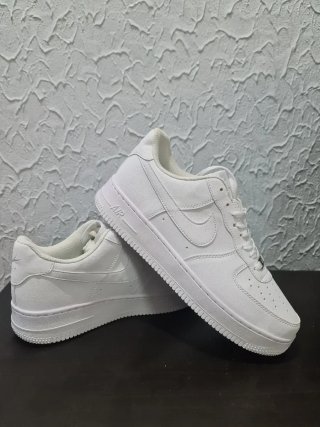 Nike Air Force 1 - Tamanho 44 - Novas