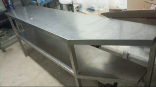 Mesa de trabajo esquinera acero inoxidable