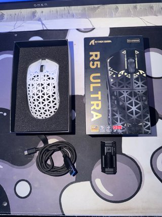 Ratón Gaming Attack Shark R5 Ultra Fibra Carbono