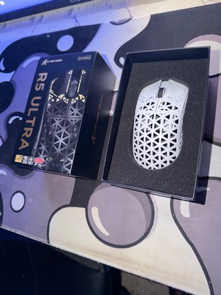 Ratón Gaming Attack Shark R5 Ultra Fibra Carbono