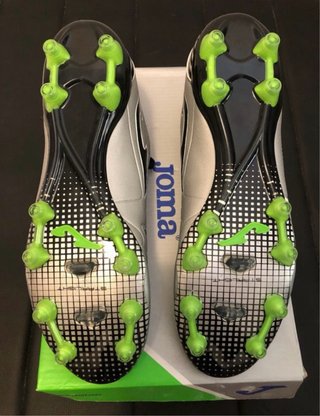 Botas de fútbol